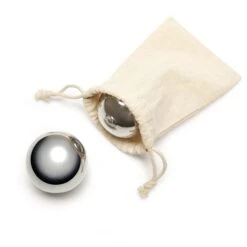 KIKKERLAND Stainless Steel Whiskey Balls -Kikkerland BA88 WB 1
