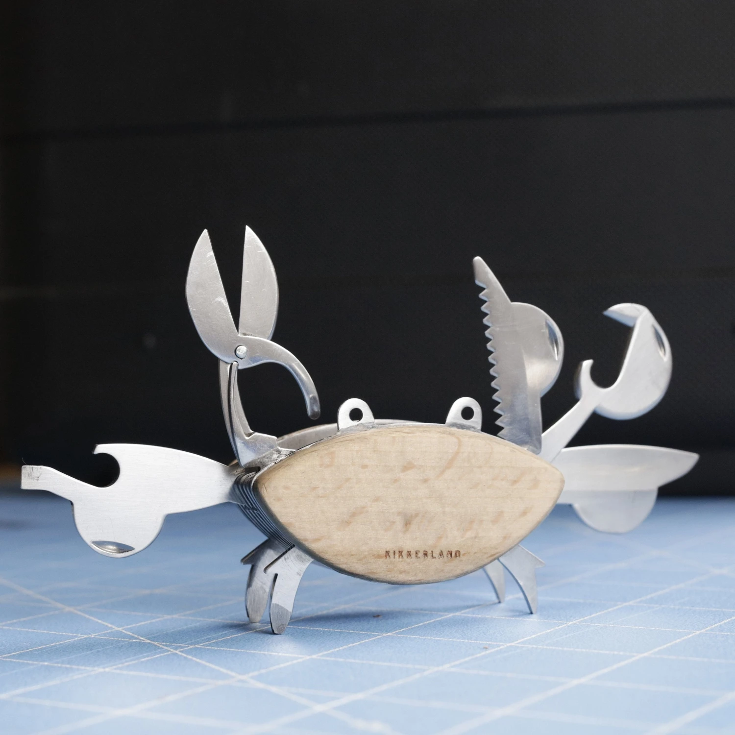 KIKKERLAND Multi Tool In A Crab Design - Mini Scissor - Bottle Opener - Rope 4 KIKKERLAND Multi Tool In A Crab Design - Mini Scissor - Bottle Opener - Rope - Image 2