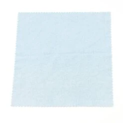 KIKKERLAND Anti Fog Cleaning Cloth -Kikkerland CD552 1