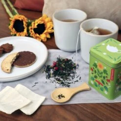 KIKKERLAND Make Your Own Tea Kit -Kikkerland CD674 Action1