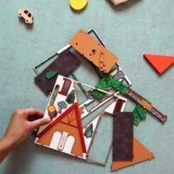 KIKKERLAND Make Your Own Weather House -Kikkerland CD681 action2