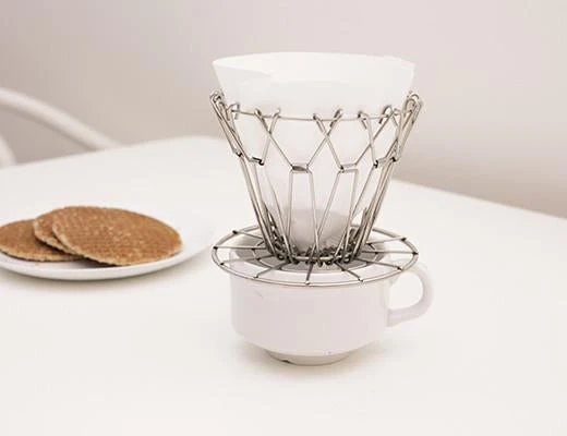 KIKKERLAND Collapsible Coffee Dripper 7 KIKKERLAND Collapsible Coffee Dripper - Image 5