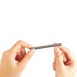 KIKKERLAND Travel Straw Set -Kikkerland CU269 TravelStrawSet action 3