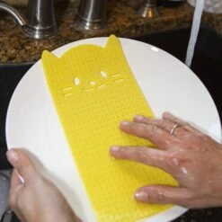 KIKKERLAND Reusable Cleaning Cloth -Kikkerland CU324 Sponges Action 8