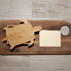 KIKKERLAND Turtle Tofu Press -Kikkerland CU331tofuturtle action1