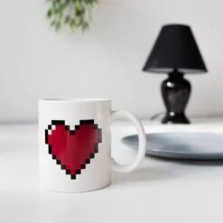 KIKKERLAND Morph Coffee Mug Heart -Kikkerland CU44 Morph Coffee Mug Heart KL 2016 1322 Action 7
