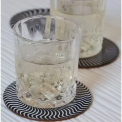 KIKKERLAND Black And White Moire Coasters -Kikkerland GC21 moire Action 9792
