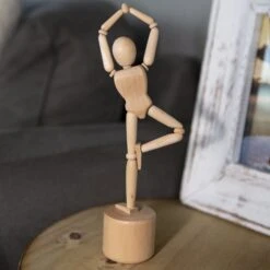KIKKERLAND Yogi Push Puppet