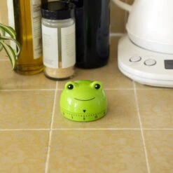 KIKKERLAND Frog Kitchen Timer -Kikkerland KT55 Action