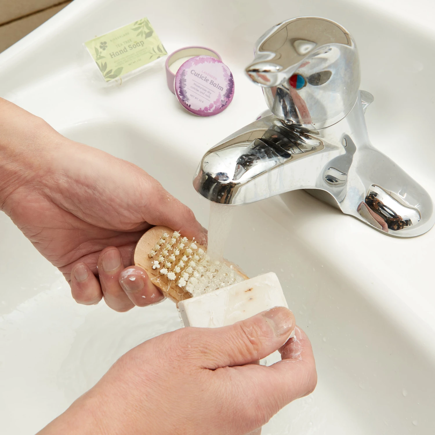 KIKKERLAND Gardener's Hand Care Set 5 KIKKERLAND Gardener's Hand Care Set - Image 3