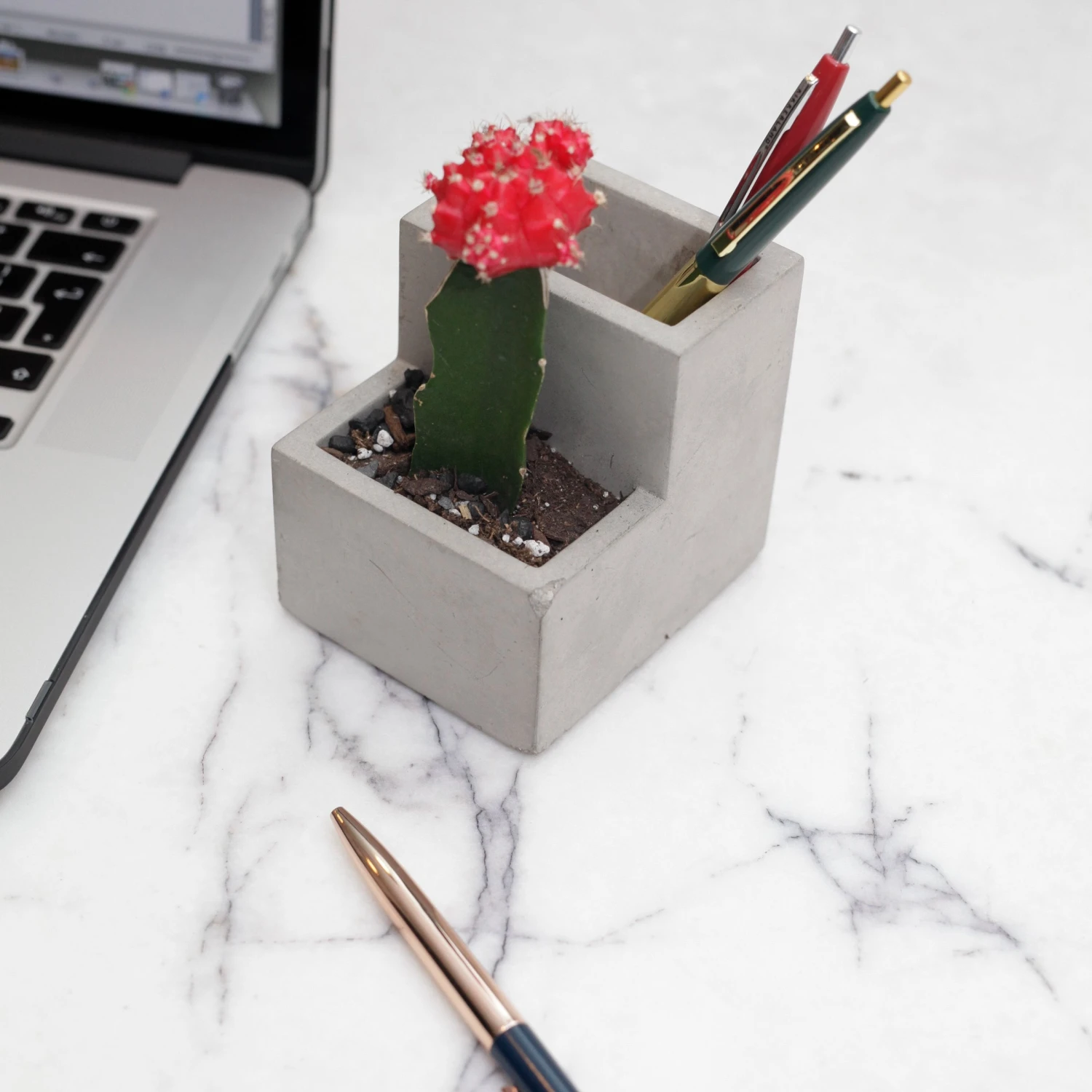 KIKKERLAND Concrete Small Planter And Pen Holder 4 KIKKERLAND Concrete Small Planter And Pen Holder - Image 2