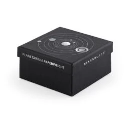 KIKKERLAND Paperweight Planetary -Kikkerland SC22 planetarium paperweight package render