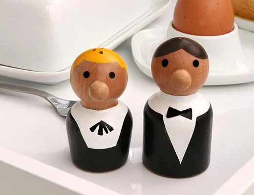 KIKKERLAND At Your Service Salt & Pepper Shaker 4 KIKKERLAND At Your Service Salt & Pepper Shaker - Image 2