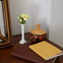 KIKKERLAND Vase Desk Pen -Kikkerland ST126 Action5