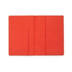 KIKKERLAND Red Jet Set Passport Case 10 KIKKERLAND Red Jet Set Passport Case -Kikkerland TT61 WB1
